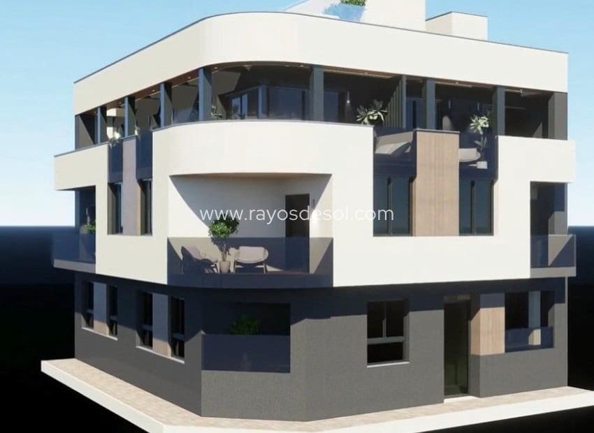 2 soveværelse Penthouse til salg i Torrevieja med swimmingpool - € 302.600 (Ref: 9177100)