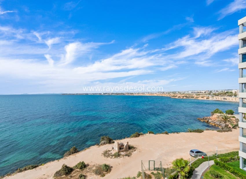 2 soveværelse Lejlighed til salg i Punta Prima med swimmingpool - € 509.995 (Ref: 9177103)