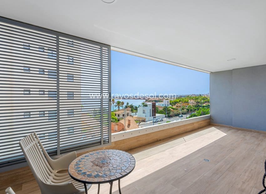 2 soveværelse Lejlighed til salg i Punta Prima med swimmingpool - € 509.995 (Ref: 9177103)