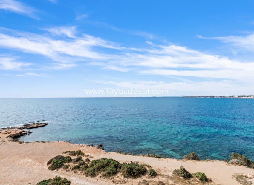 2 soveværelse Lejlighed til salg i Punta Prima med swimmingpool - € 509.995 (Ref: 9177103)