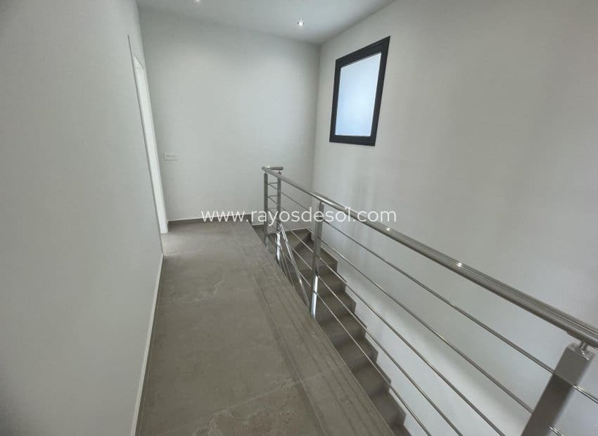 3 soveværelse Villa til salg i Ciudad Quesada med swimmingpool - € 799.900 (Ref: 9177540)