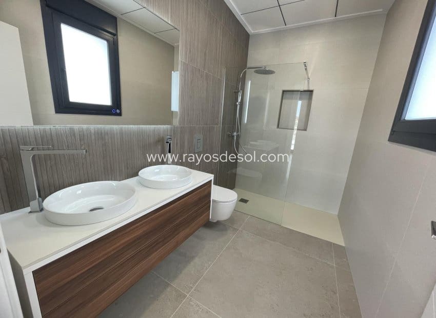 3 soveværelse Villa til salg i Ciudad Quesada med swimmingpool - € 799.900 (Ref: 9177540)