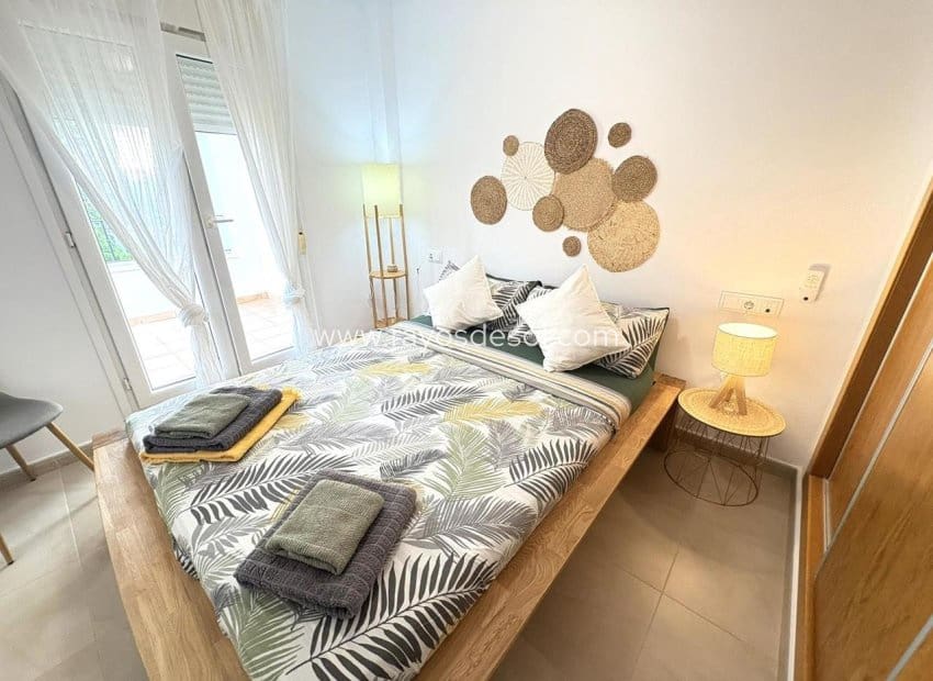 2 soveværelse Lejlighed til salg i Roldan med swimmingpool - € 150.000 (Ref: 9180703)