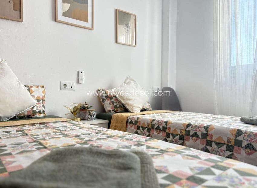 2 soveværelse Lejlighed til salg i Roldan med swimmingpool - € 150.000 (Ref: 9180703)