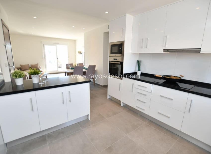 2 soveværelse Lejlighed til salg i San Miguel de Salinas med swimmingpool - € 273.800 (Ref: 9185919)