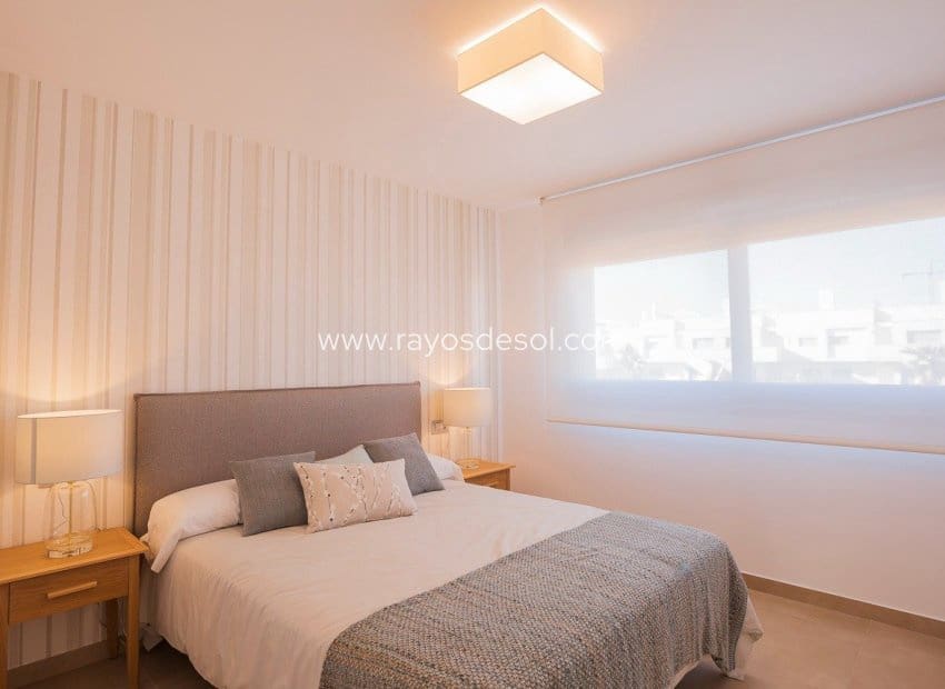 2 sypialnia Apartament na sprzedaż w Vistabella z basenem - 299 900 € (Ref: 9189222)