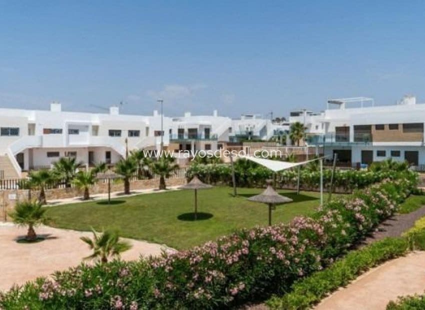 2 slaapkamer Appartement te koop in Vistabella met zwembad - € 299.900 (Ref: 9189222)