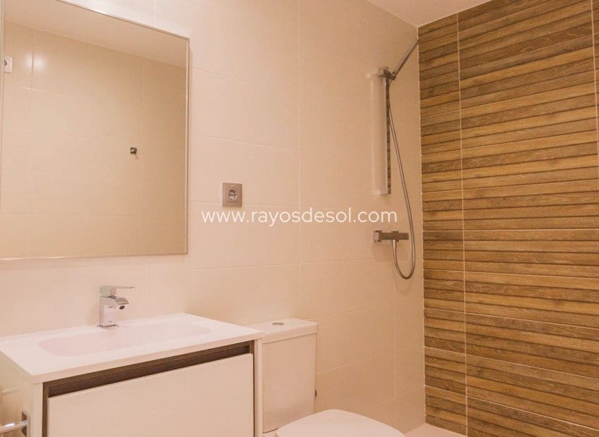 2 slaapkamer Appartement te koop in Vistabella met zwembad - € 299.900 (Ref: 9189222)