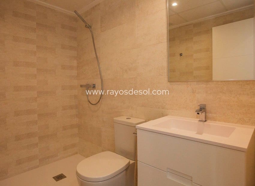 2 slaapkamer Appartement te koop in Vistabella met zwembad - € 299.900 (Ref: 9189222)