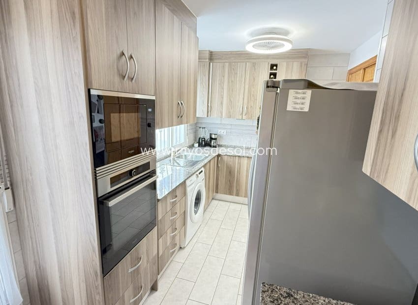 2 soveværelse Byhus til salg i La Zenia med swimmingpool - € 349.900 (Ref: 9191499)