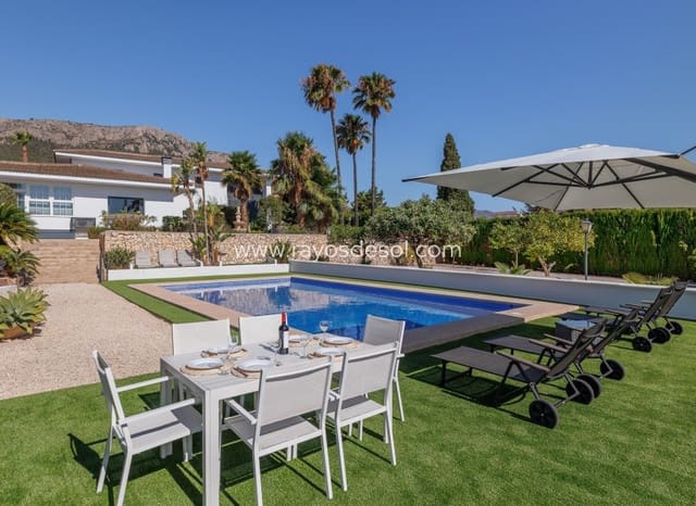 6 slaapkamer Villa te koop in Benissa met zwembad - € 1.650.000 (Ref: 9208833)