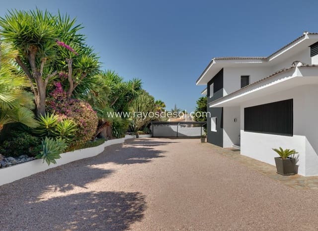 6 soverom Villa til salgs i Benissa med svømmebasseng - € 1 650 000 (Ref: 9208833)