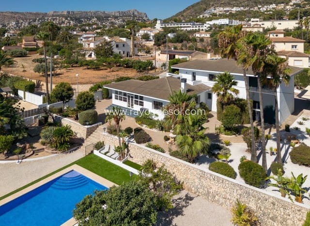 6 soverom Villa til salgs i Benissa med svømmebasseng - € 1 650 000 (Ref: 9208833)