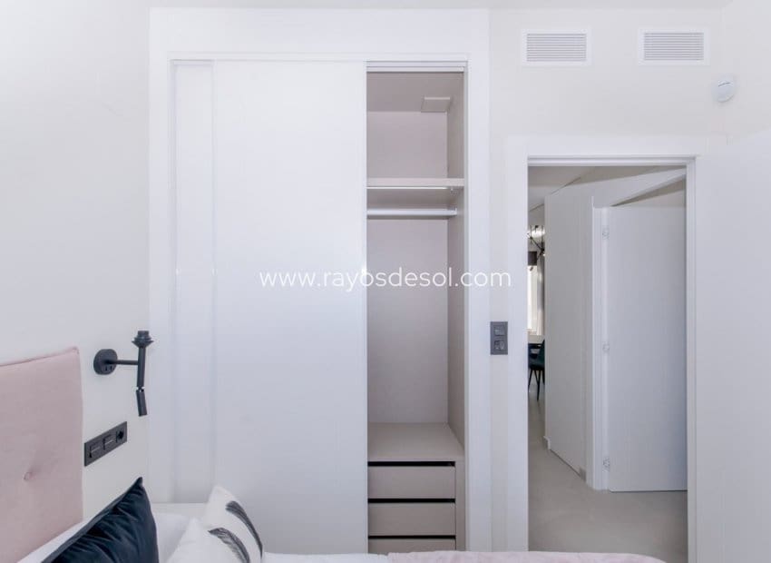 2 bedroom Apartment for sale in Los Balcones with pool - € 315,000 (Ref: 9227788)