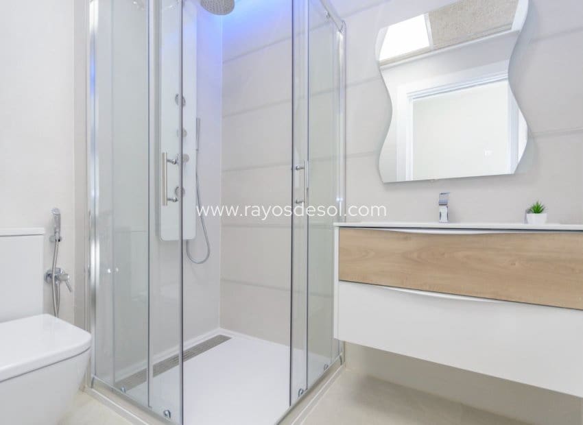 2 bedroom Apartment for sale in Los Balcones with pool - € 315,000 (Ref: 9227788)