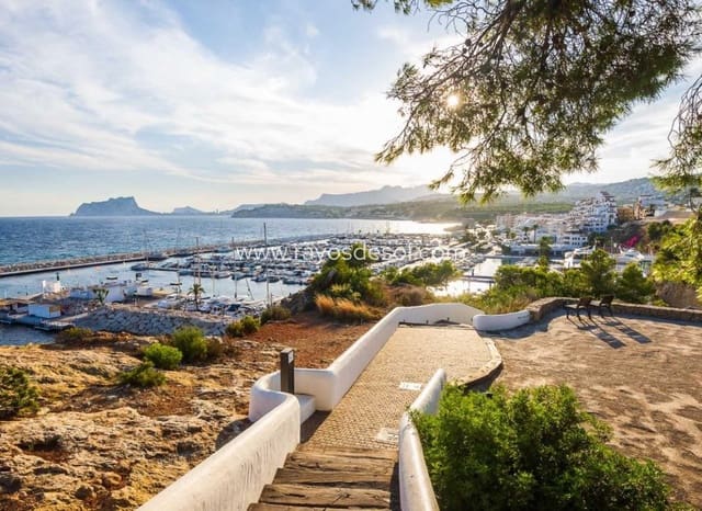 4 soveværelse Villa til salg i Benimeit - Tabaira, Teulada-Moraira med swimmingpool - € 1.790.000 (Ref: 9230559)