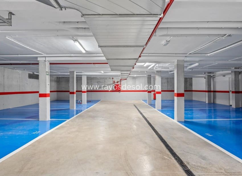 2 soverom Leilighet til salgs i Los Alcazares med svømmebasseng - € 292 000 (Ref: 9234079)