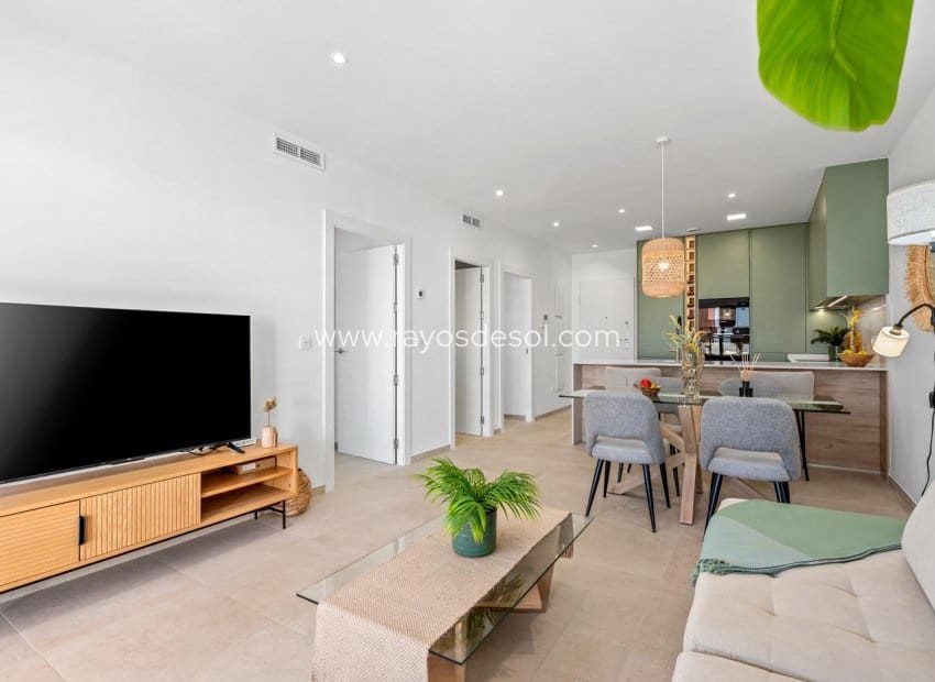 Apartamento de 2 habitaciones en Los Alcázares en venta con piscina - 292.000 € (Ref: 9234079)