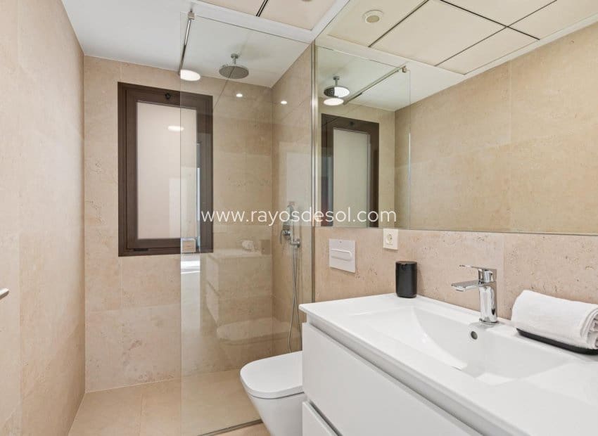 3 soveværelse Villa til salg i Los Alcazares med swimmingpool - € 599.000 (Ref: 9234081)