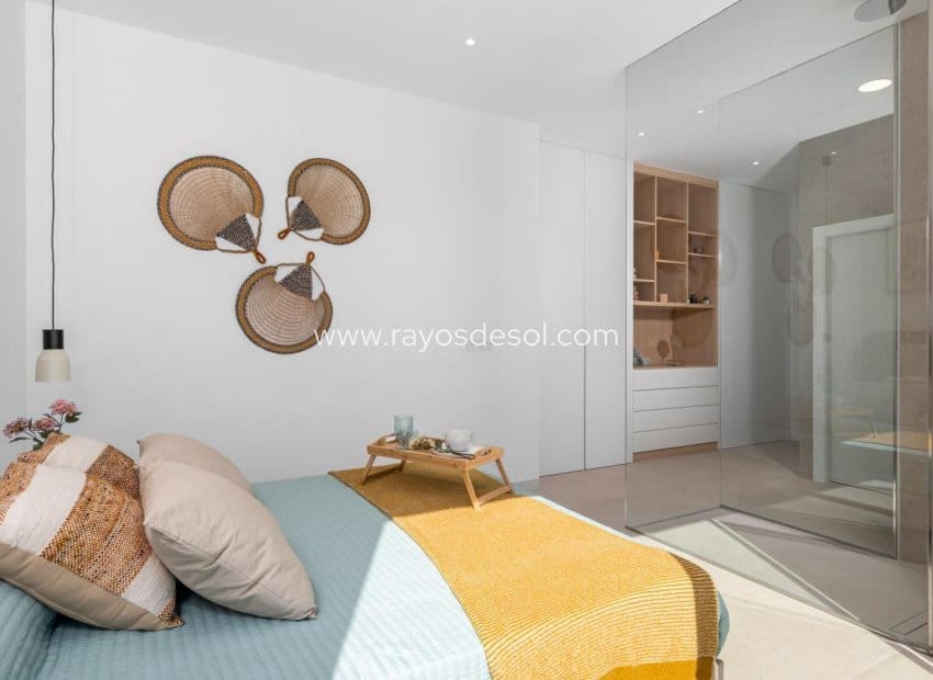 3 soveværelse Villa til salg i Los Alcazares med swimmingpool - € 599.000 (Ref: 9234081)