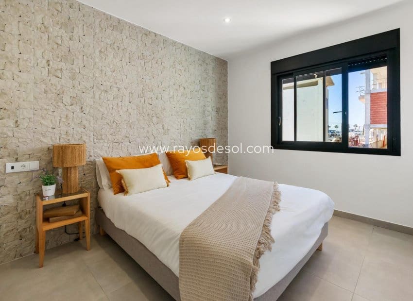 3 bedroom Apartment for sale in Santiago de la Ribera with pool - € 260,000 (Ref: 9248381)