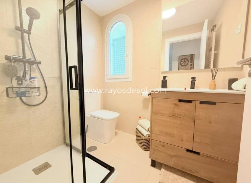 3 slaapkamer Appartement te koop in Avileses met zwembad - € 225.000 (Ref: 9254514)