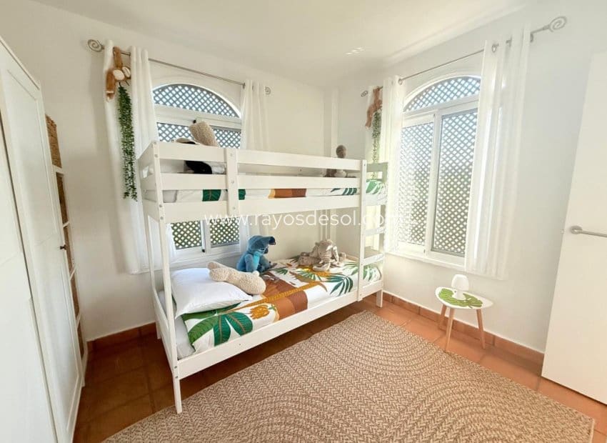 3 slaapkamer Appartement te koop in Avileses met zwembad - € 225.000 (Ref: 9254514)