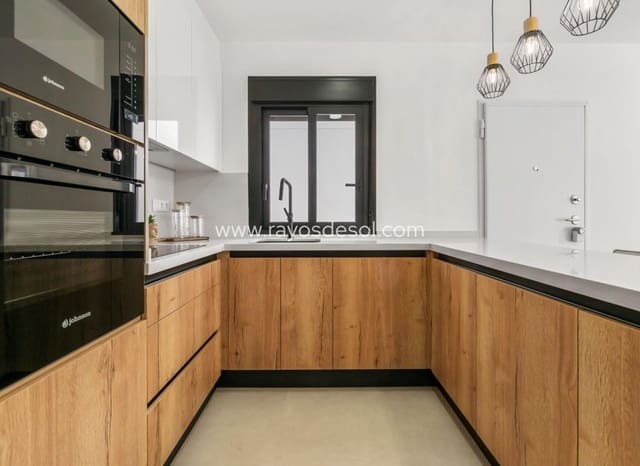 3 bedroom Villa for sale in San Pedro del Pinatar ciudad, San Pedro del Pinatar with pool - € 380,000 (Ref: 9266545)