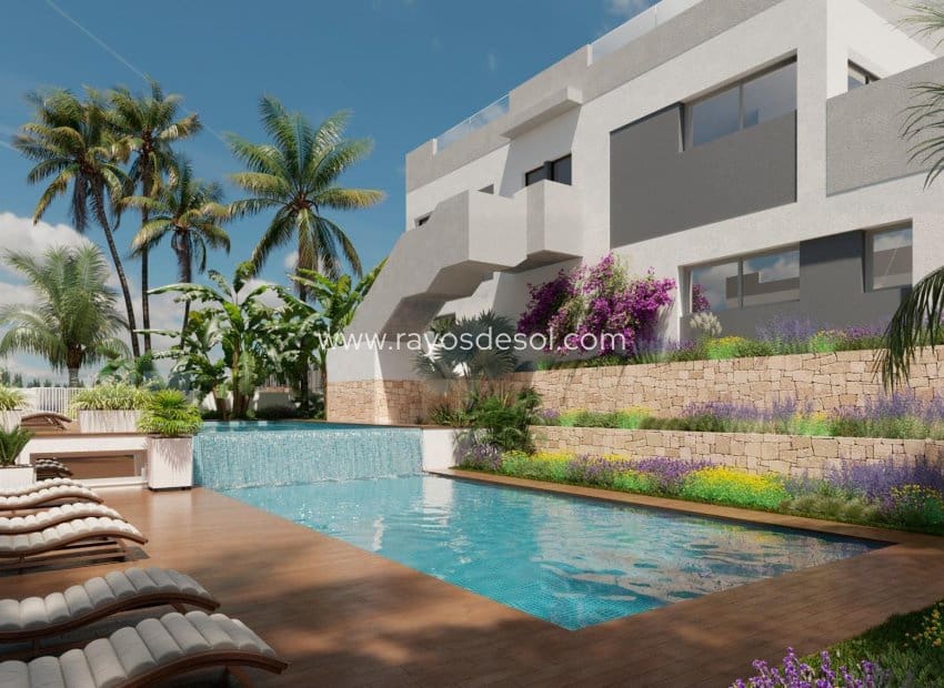 2 soverom Leilighet til salgs i Torrevieja med svømmebasseng - € 310 000 (Ref: 9285643)