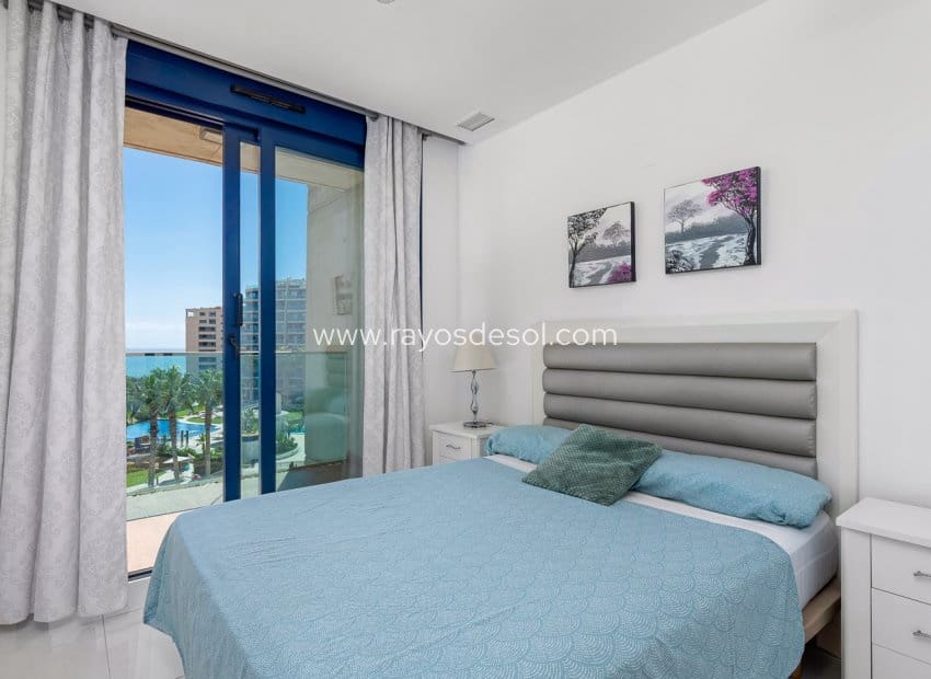 2 soveværelse Lejlighed til salg i Punta Prima med swimmingpool - € 420.000 (Ref: 9285646)