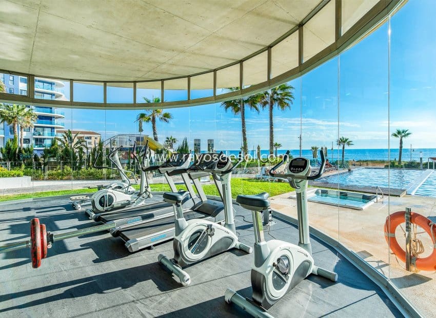 2 soveværelse Lejlighed til salg i Punta Prima med swimmingpool - € 420.000 (Ref: 9285646)