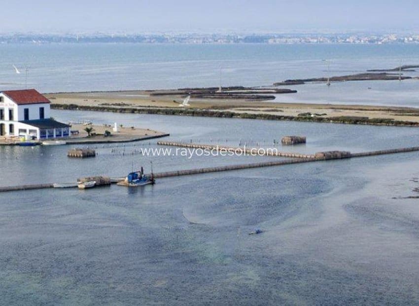 3 bedroom Villa for sale in San Pedro del Pinatar with pool - € 499,950 (Ref: 9285651)