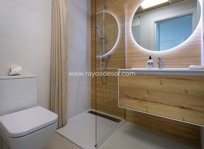 2 camera da letto Appartamento in vendita in Torrevieja con piscina - 275.000 € (Rif: 9297779)