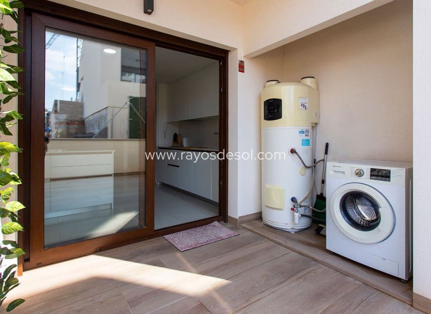 2 camera da letto Appartamento in vendita in Torrevieja con piscina - 275.000 € (Rif: 9297779)