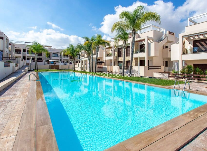 2 camera da letto Appartamento in vendita in Torrevieja con piscina - 275.000 € (Rif: 9297779)