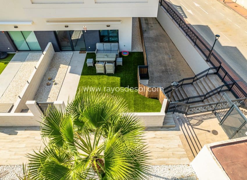 2 sovrum Lägenhet till salu i Lo Crispin med pool - 239 000 € (Ref: 9297780)