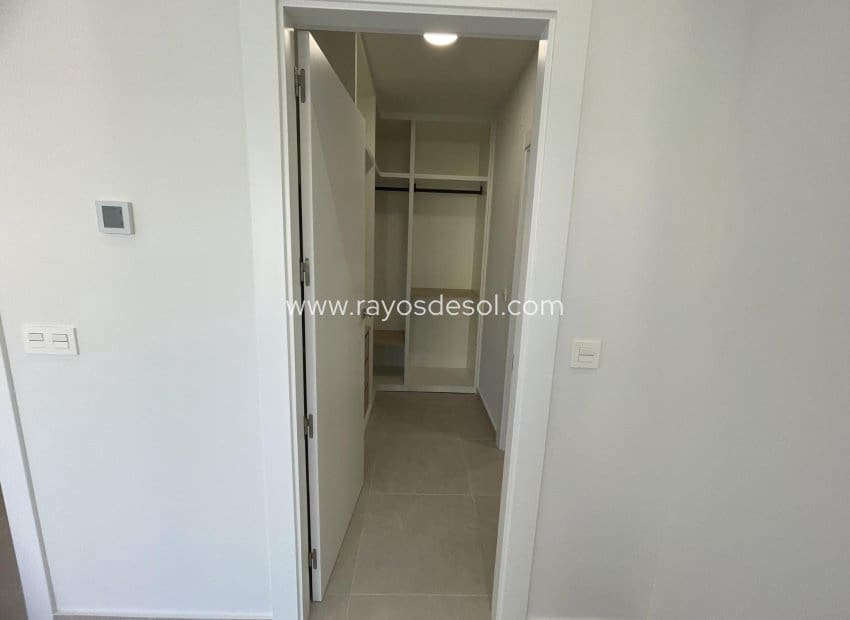 3 chambre Villa/Maison à vendre à Heredades avec piscine - 359 900 € (Ref: 9297781)