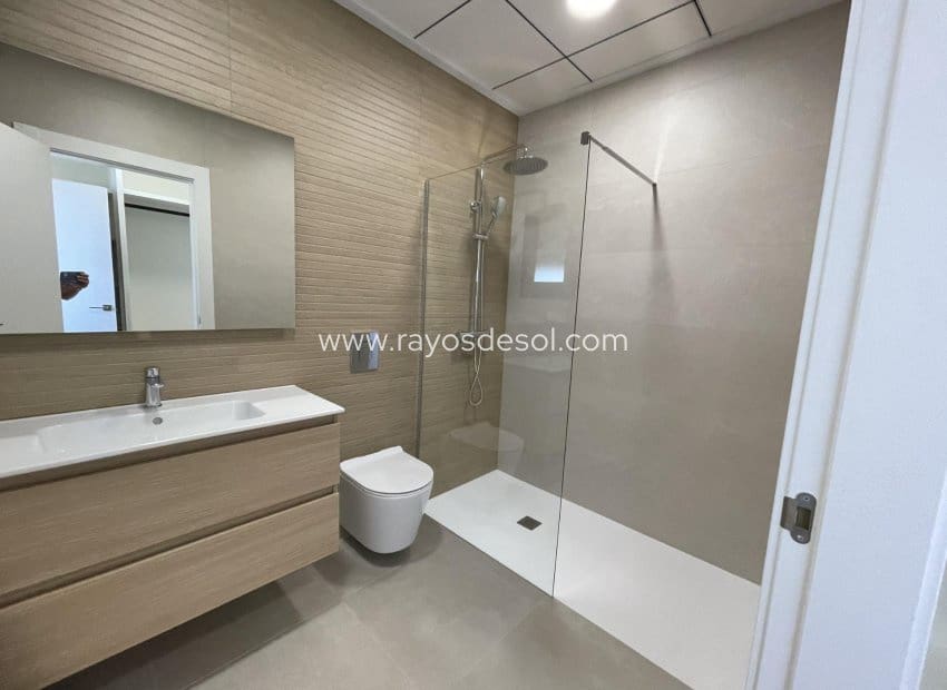 3 chambre Villa/Maison à vendre à Heredades avec piscine - 359 900 € (Ref: 9297781)