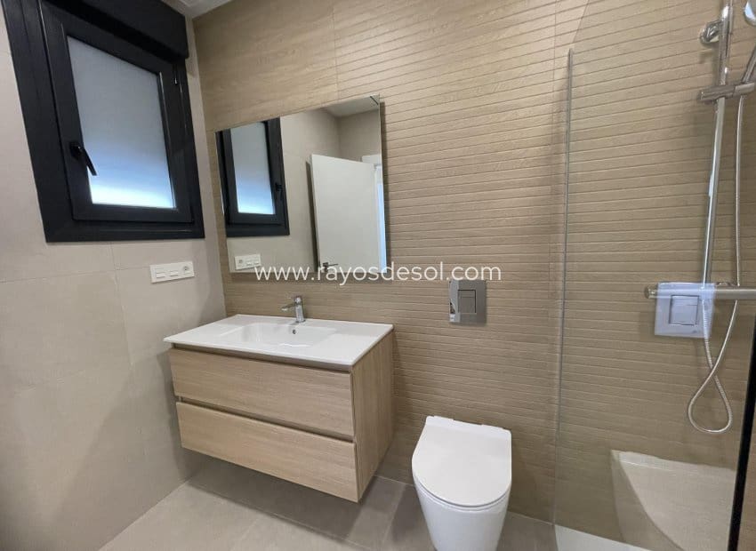 3 chambre Villa/Maison à vendre à Heredades avec piscine - 359 900 € (Ref: 9297781)