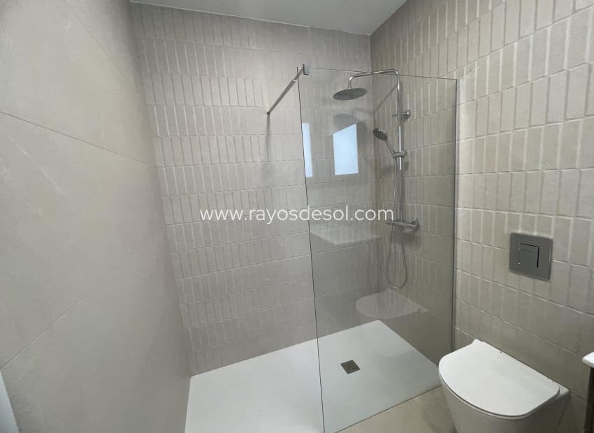 3 chambre Villa/Maison à vendre à Heredades avec piscine - 359 900 € (Ref: 9297781)