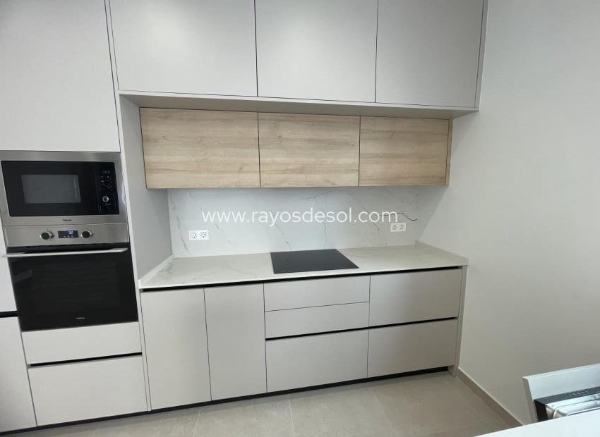 3 makuuhuone Huvila myytävänä paikassa Heredades mukana uima-altaan - 359 900 € (Ref: 9297781)