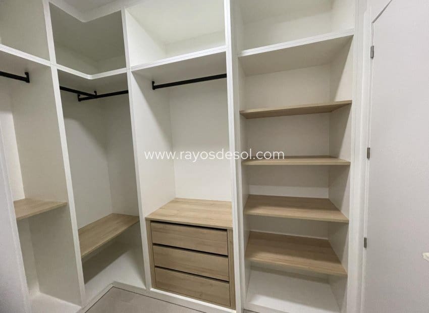 3 makuuhuone Huvila myytävänä paikassa Heredades mukana uima-altaan - 359 900 € (Ref: 9297781)