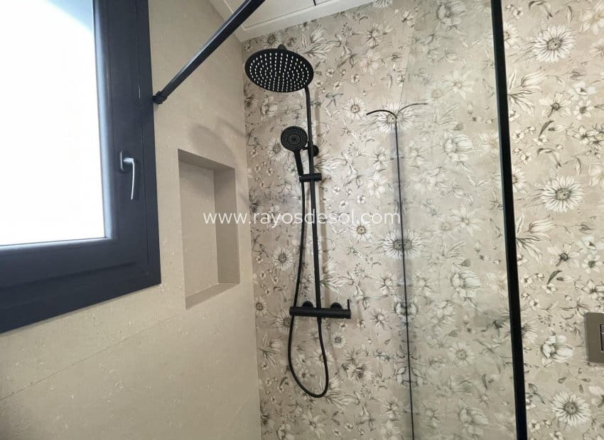 3 makuuhuone Huvila myytävänä paikassa Heredades mukana uima-altaan - 359 900 € (Ref: 9297781)