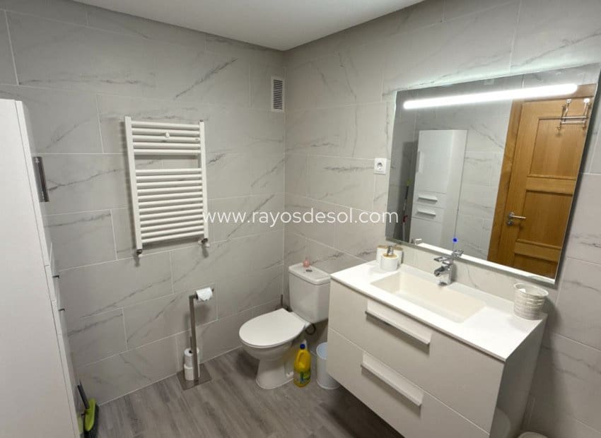 2 makuuhuone Huoneisto myytävänä paikassa Roldan - 129 950 € (Ref: 9297784)