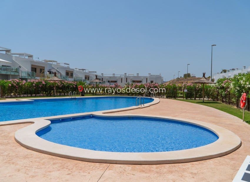 Apartamento de 2 habitaciones en Vistabella en venta con piscina - 269.900 € (Ref: 9297785)