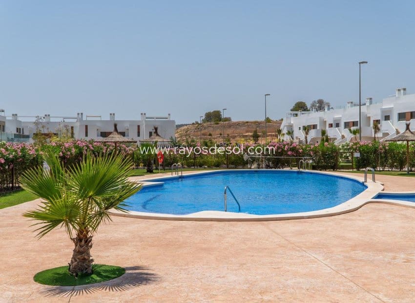 Apartamento de 2 habitaciones en Vistabella en venta con piscina - 269.900 € (Ref: 9297785)