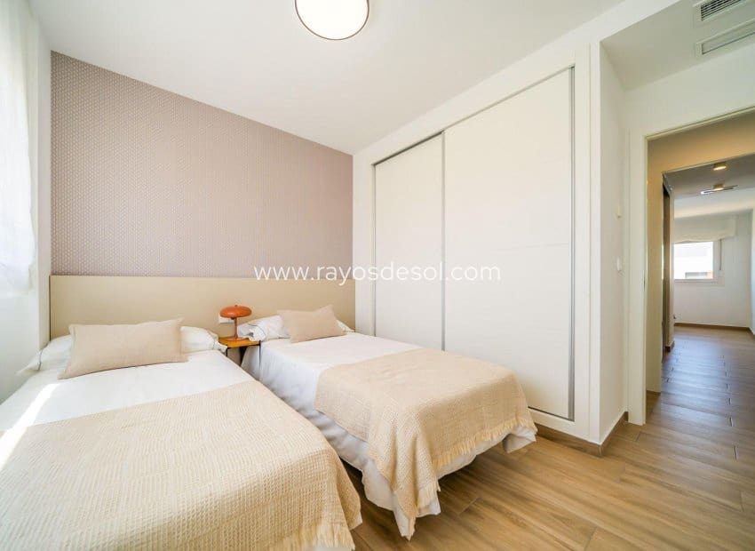 2 makuuhuone Huoneisto myytävänä paikassa Vistabella mukana uima-altaan - 269 900 € (Ref: 9297785)