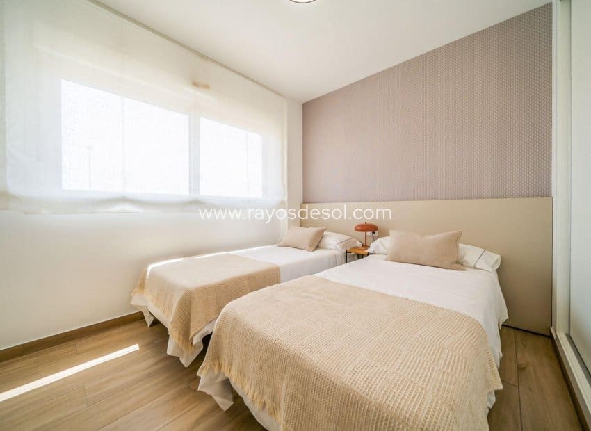 2 makuuhuone Huoneisto myytävänä paikassa Vistabella mukana uima-altaan - 269 900 € (Ref: 9297785)