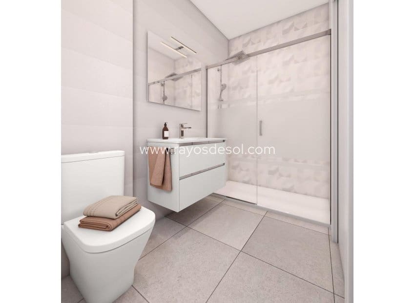 2 makuuhuone Kattohuoneisto myytävänä paikassa La Manga del Mar Menor mukana uima-altaan - 345 000 € (Ref: 9297786)