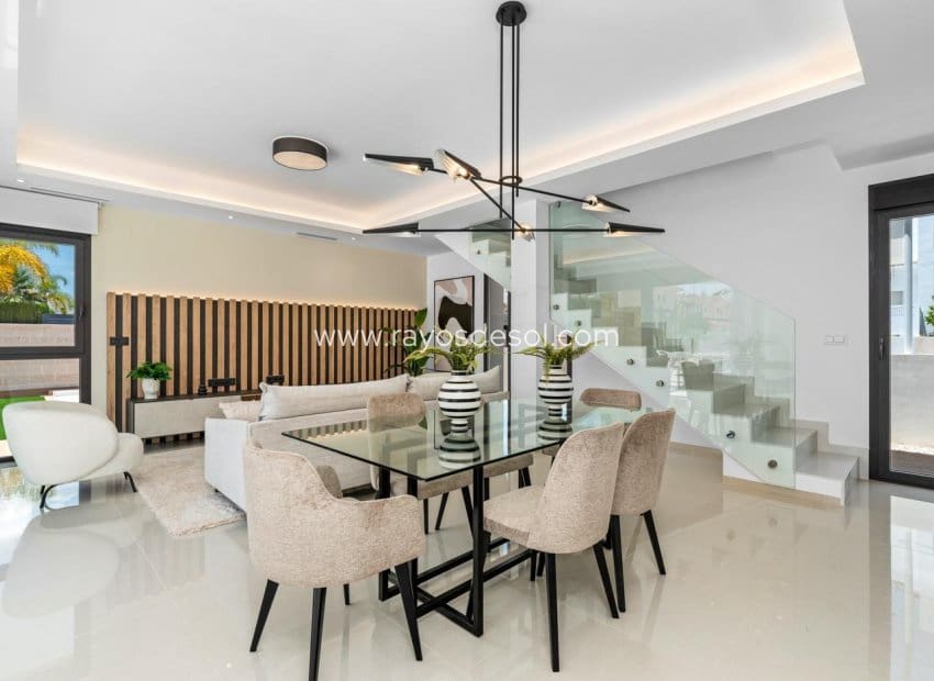 3 soverom Villa til salgs i Rojales med svømmebasseng - € 884 450 (Ref: 9322187)